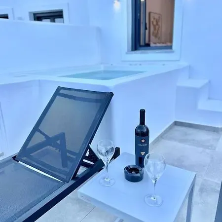 Apartment Nostos Kamari (Santorini)